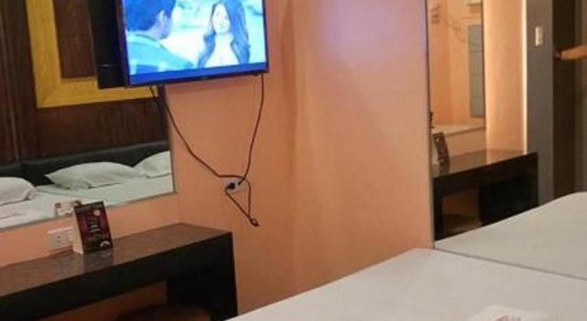 Bermuda Hotel Mandaluyong Zewnętrze zdjęcie