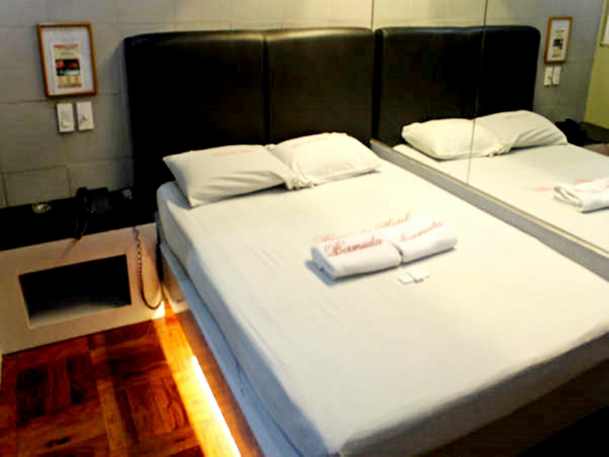 Bermuda Hotel Mandaluyong Zewnętrze zdjęcie
